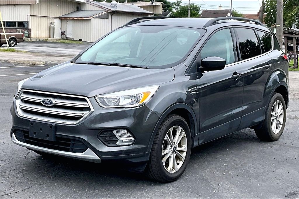 Used 2018 Ford Escape SE with VIN 1FMCU0GD4JUD29428 for sale in Van Wert, OH