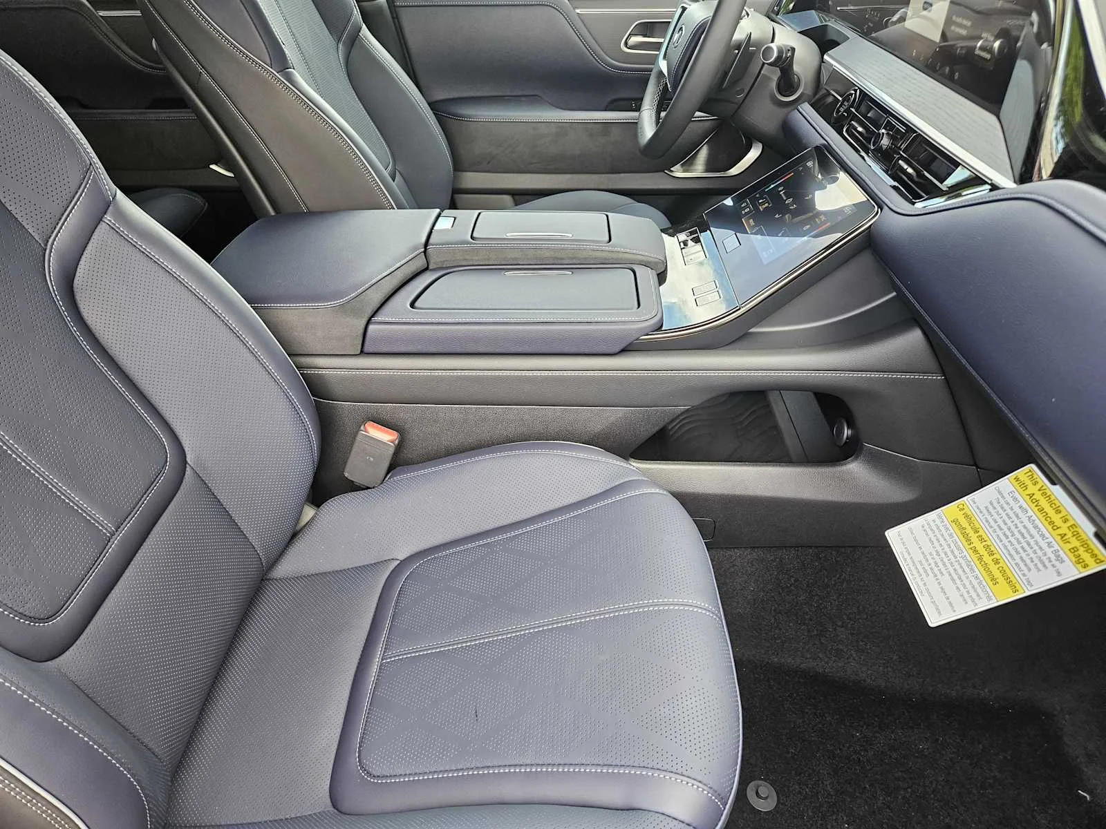 New 2026 RADIANT WHITE INFINITI Sport 4WD image 9