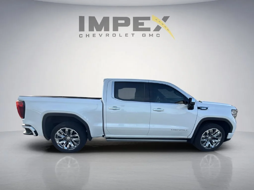 Used 2023 WHITE FROST TRICOAT GMC Denali image 6