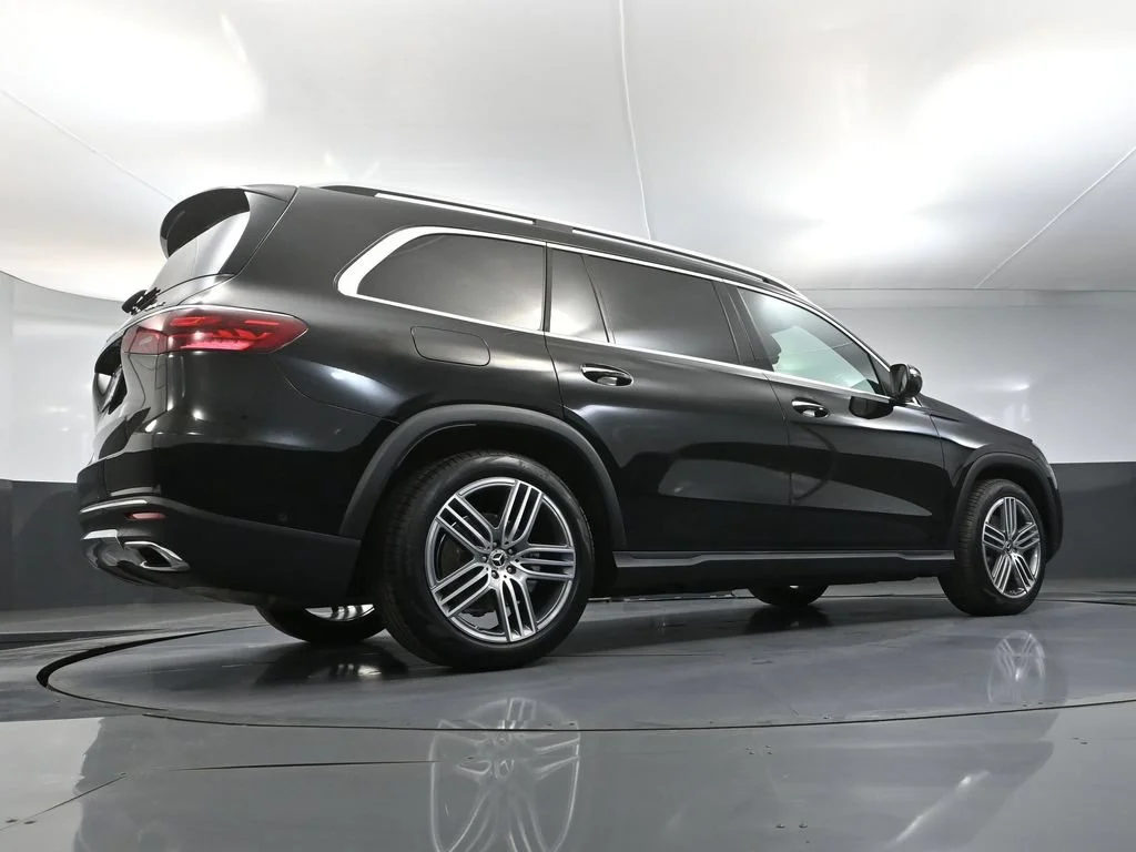Used 2026 Black Mercedes-Benz GLS 450 image 53