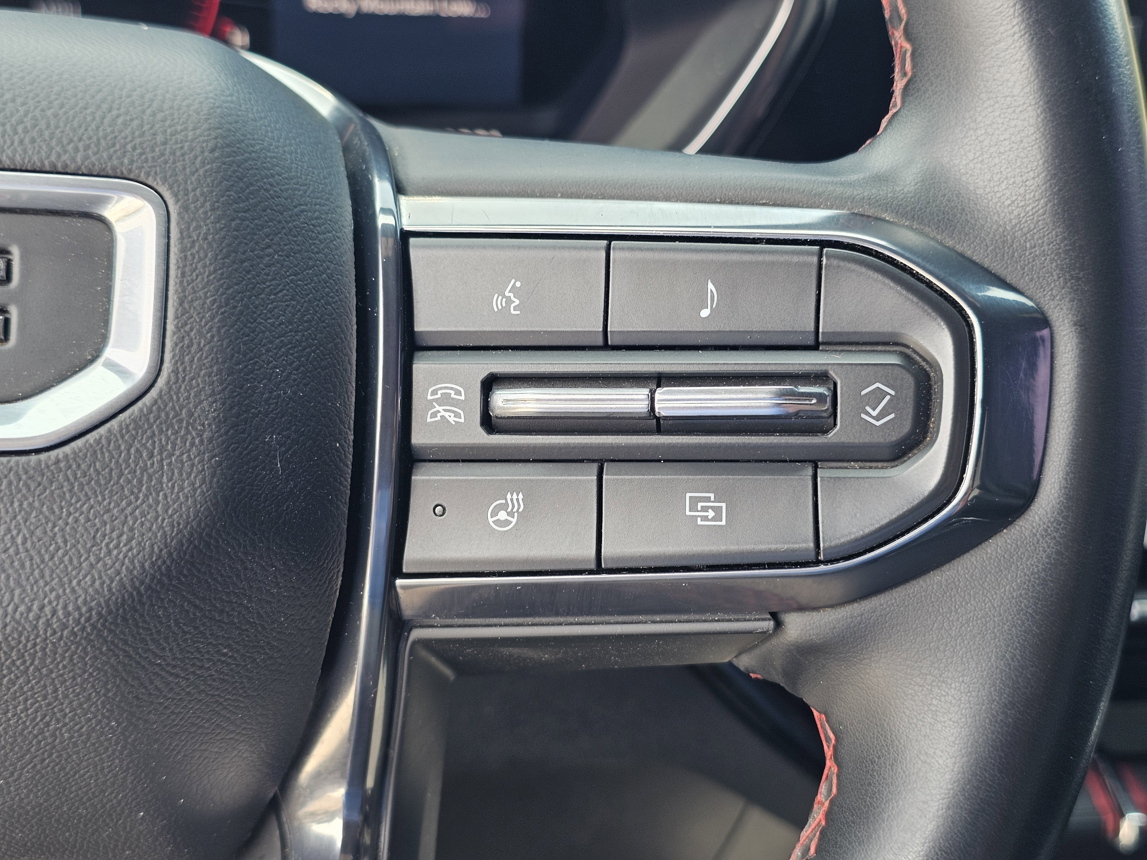 Used 2023 Desert Sand Metallic GMC 4WD AT4X image 21