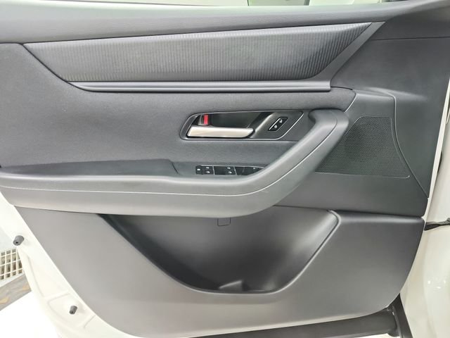 Used 2026 White Mazda 3.3 Turbo Select image 32