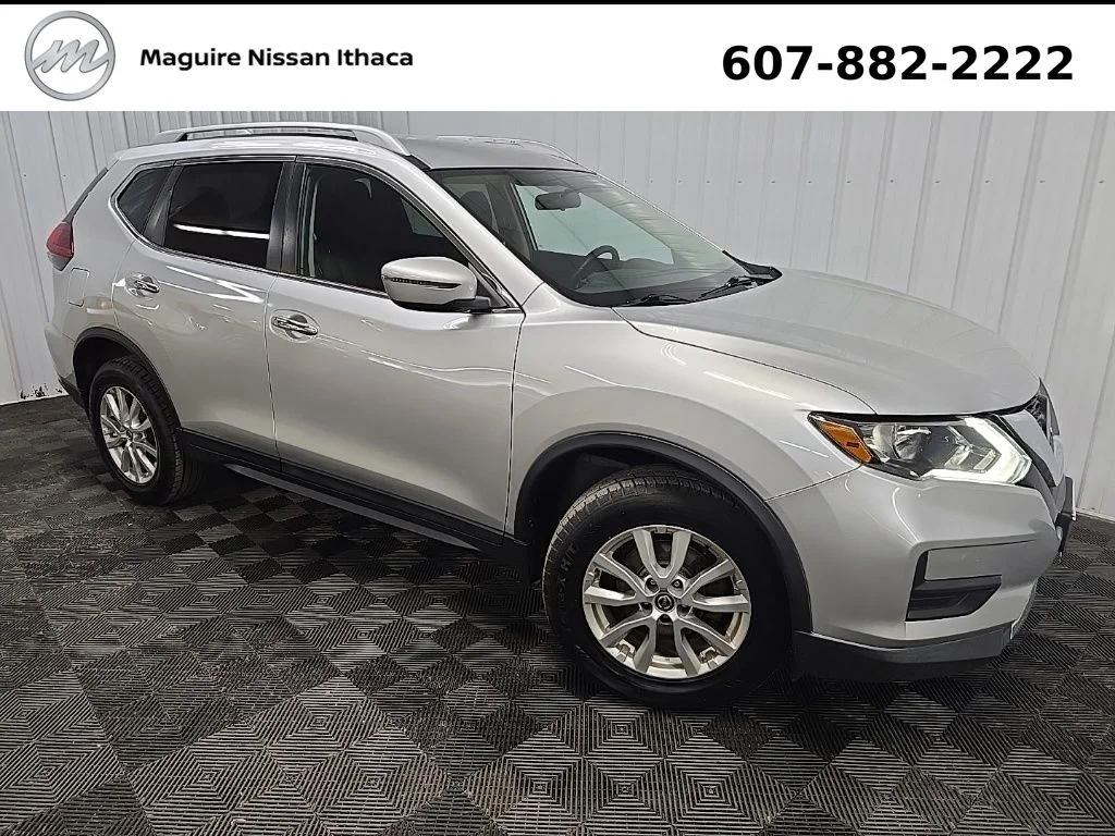 Used 2018 Silver Nissan SV image 8