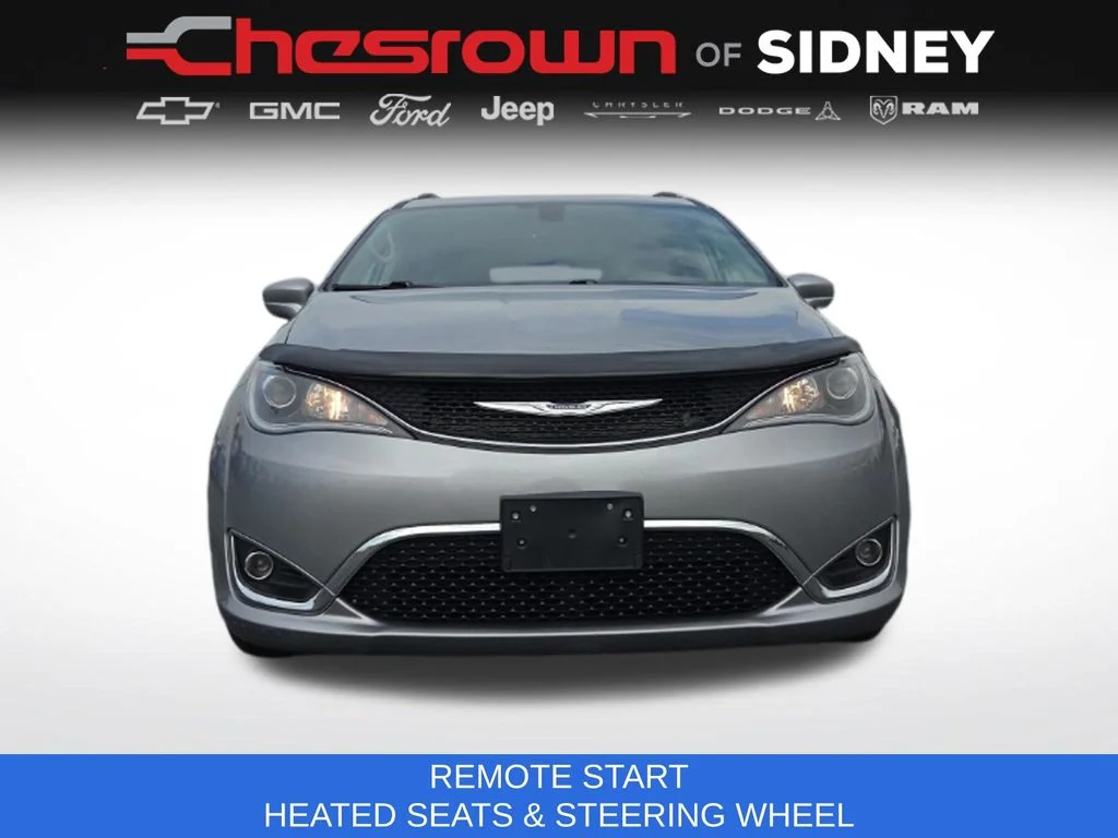 Used 2019 Silver Chrysler Touring L image 10