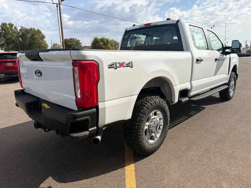 New 2027 Oxford White Ford F-250® XL image 6