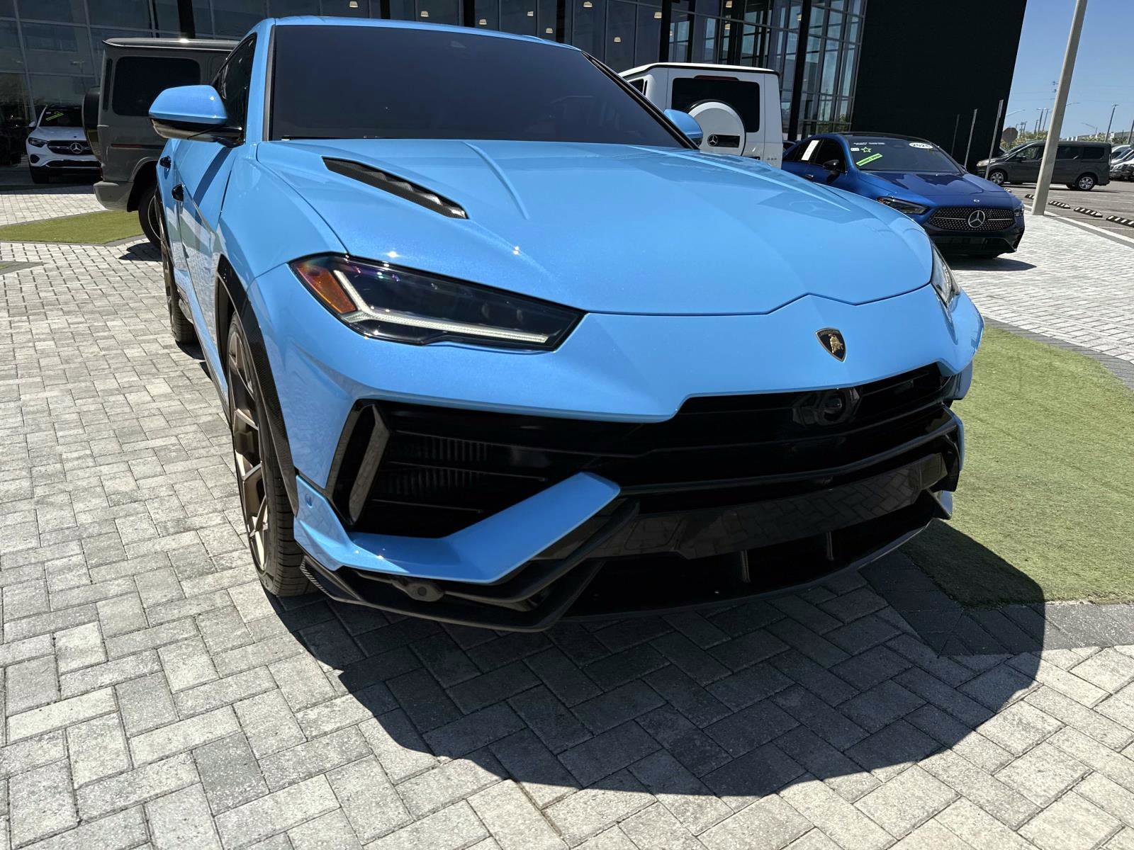 Used 2024 Blu Cepheus Metallic Lamborghini Performante image 8