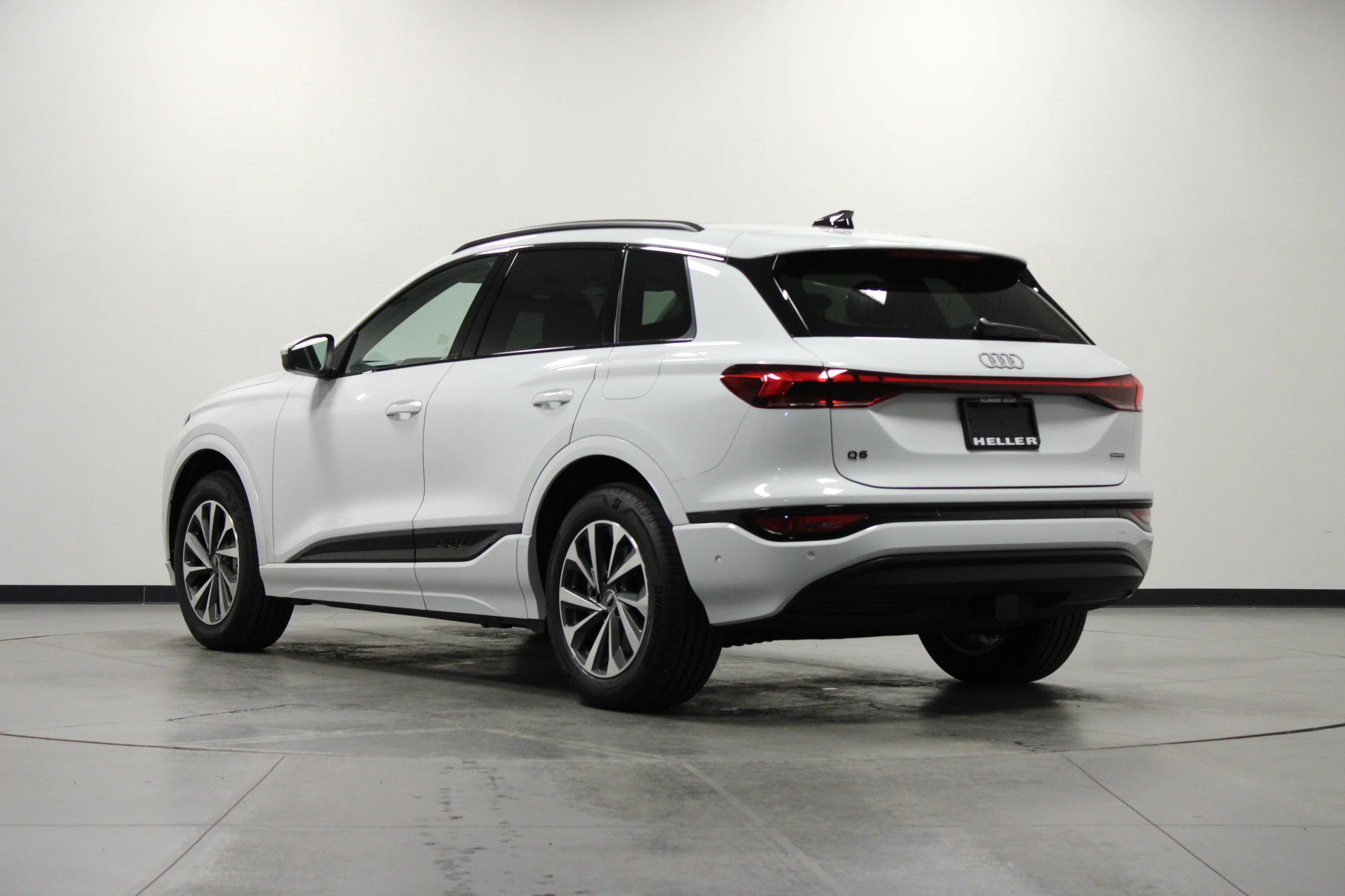 Used 2025 Glacier White Metallic Audi Premium Plus image 6