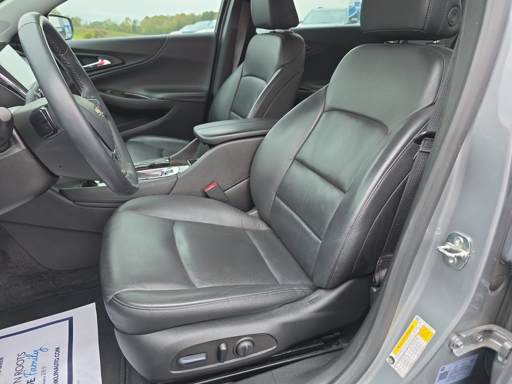 Used 2023 Gray Chevrolet LT image 14