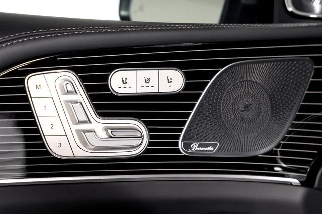 Used 2021 Maybach Two-Tone Paint Iridium Silver/Selenite Gre Mercedes-Benz Maybach GLS 600 image 60