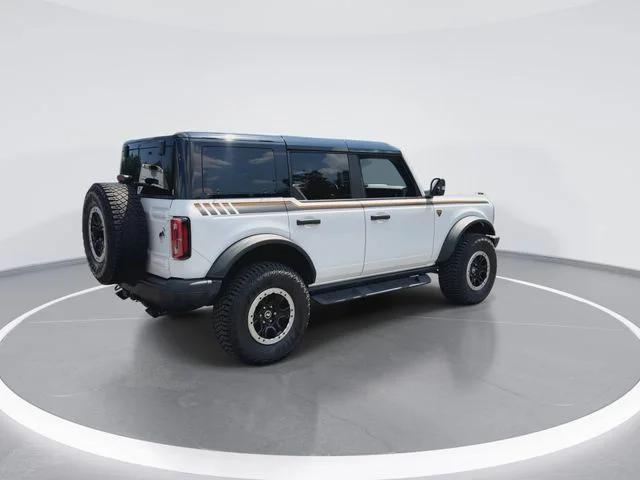 Used 2024 White Ford Badlands image 8