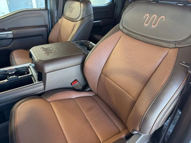 New 2026 Glacier Gray Metallic Tri-Coat Ford F-250® King Ranch® image 42