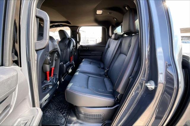 2025 Toyota Tacoma TRD Pro - Photo 20