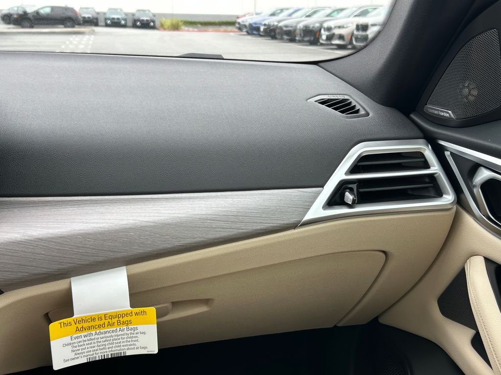 New 2026 Cape York Green Metallic BMW xDrive40 image 26