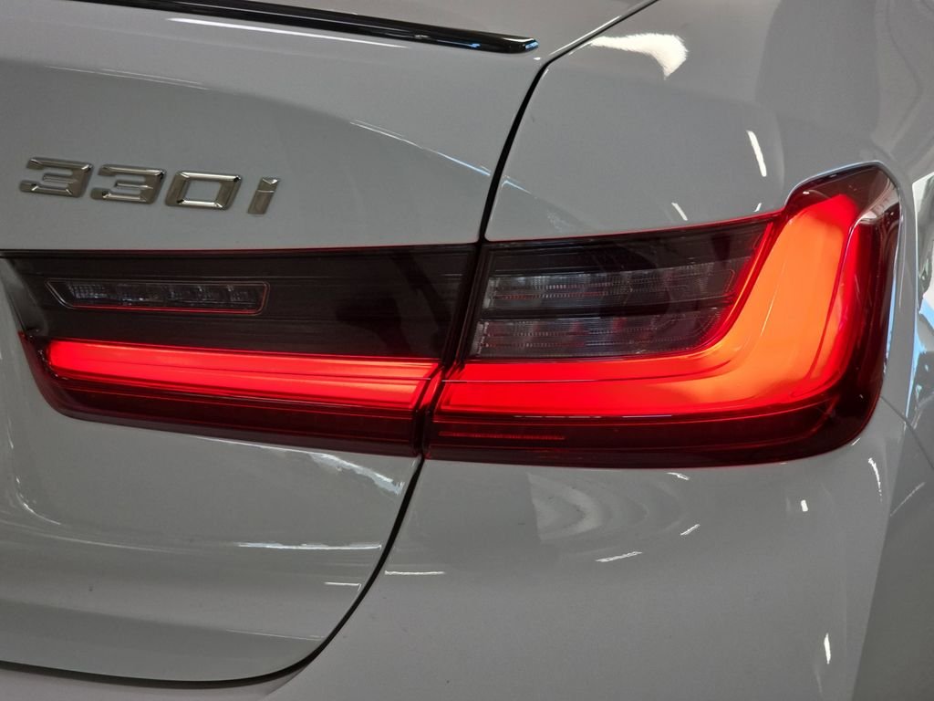 New 2026 Alpine White BMW 330i image 21