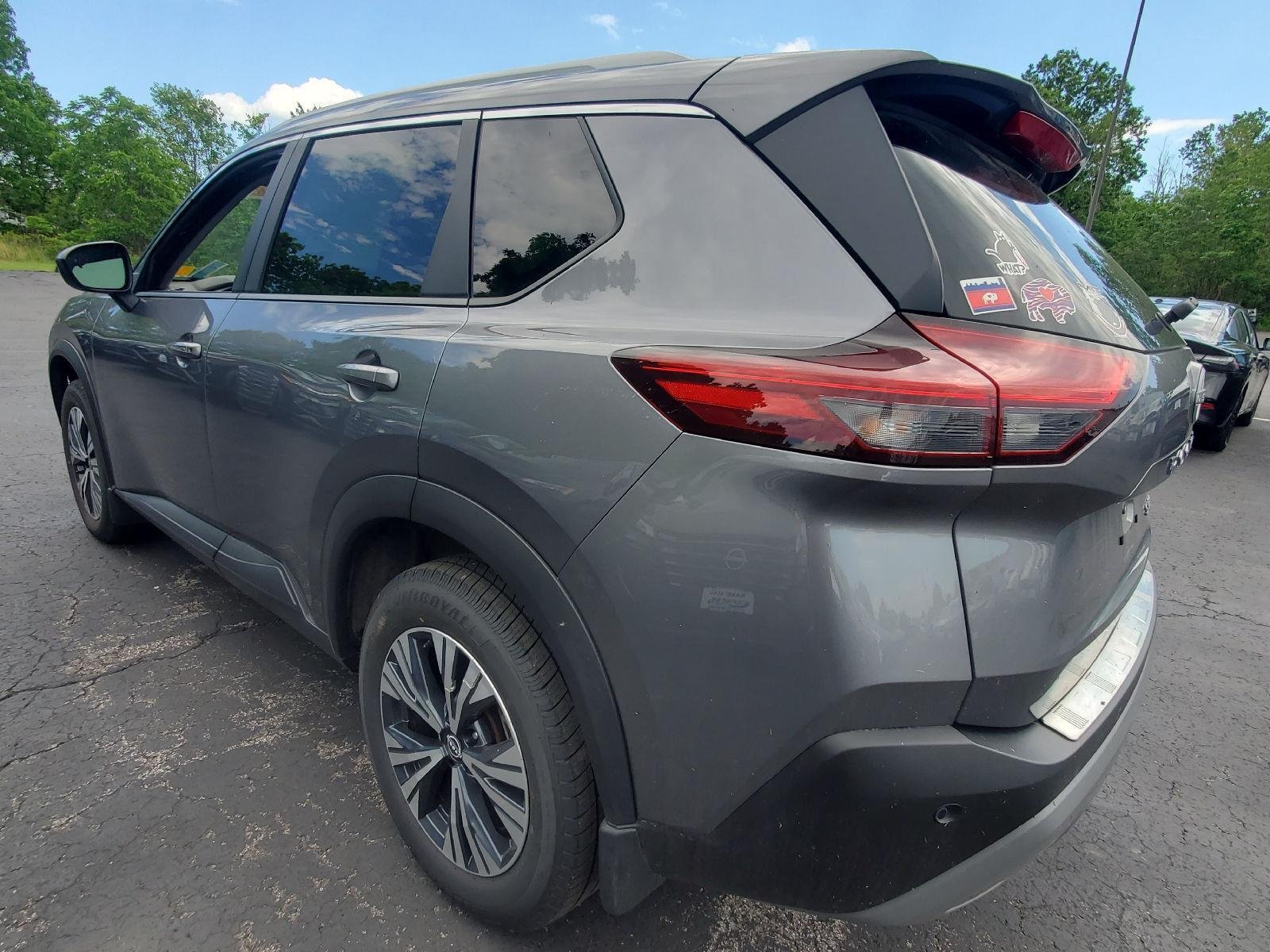Used 2023 Gun Metallic Nissan SV image 3
