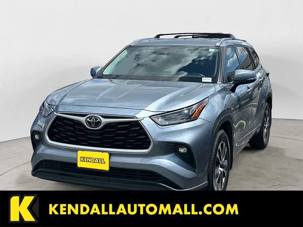2021 Toyota Highlander XLE 4x4 V6's photo