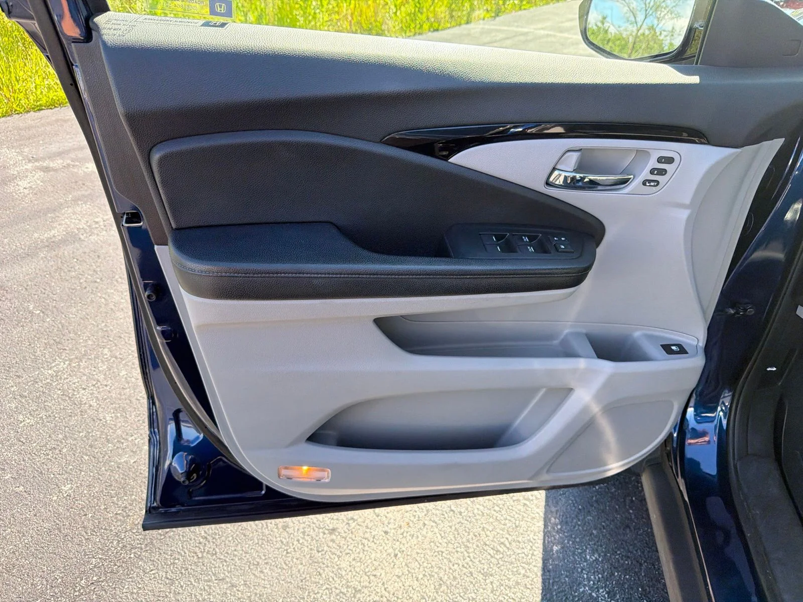 Used 2017 Blue Honda RTL-E image 11