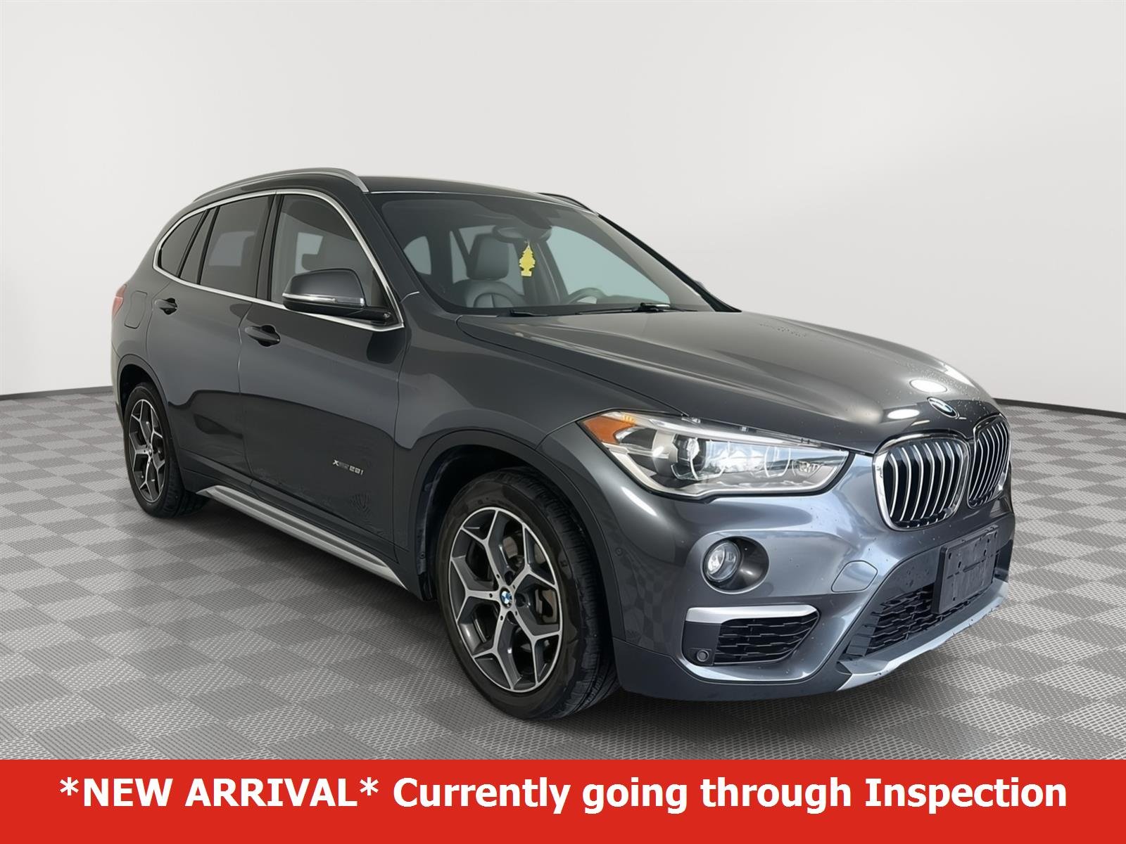 2017 BMW X1 xDrive28i's photo
