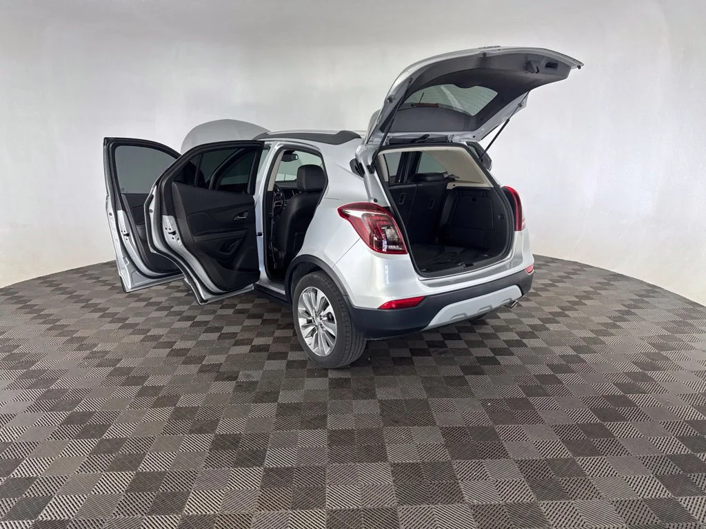 Used 2018 Silver Buick Preferred image 18