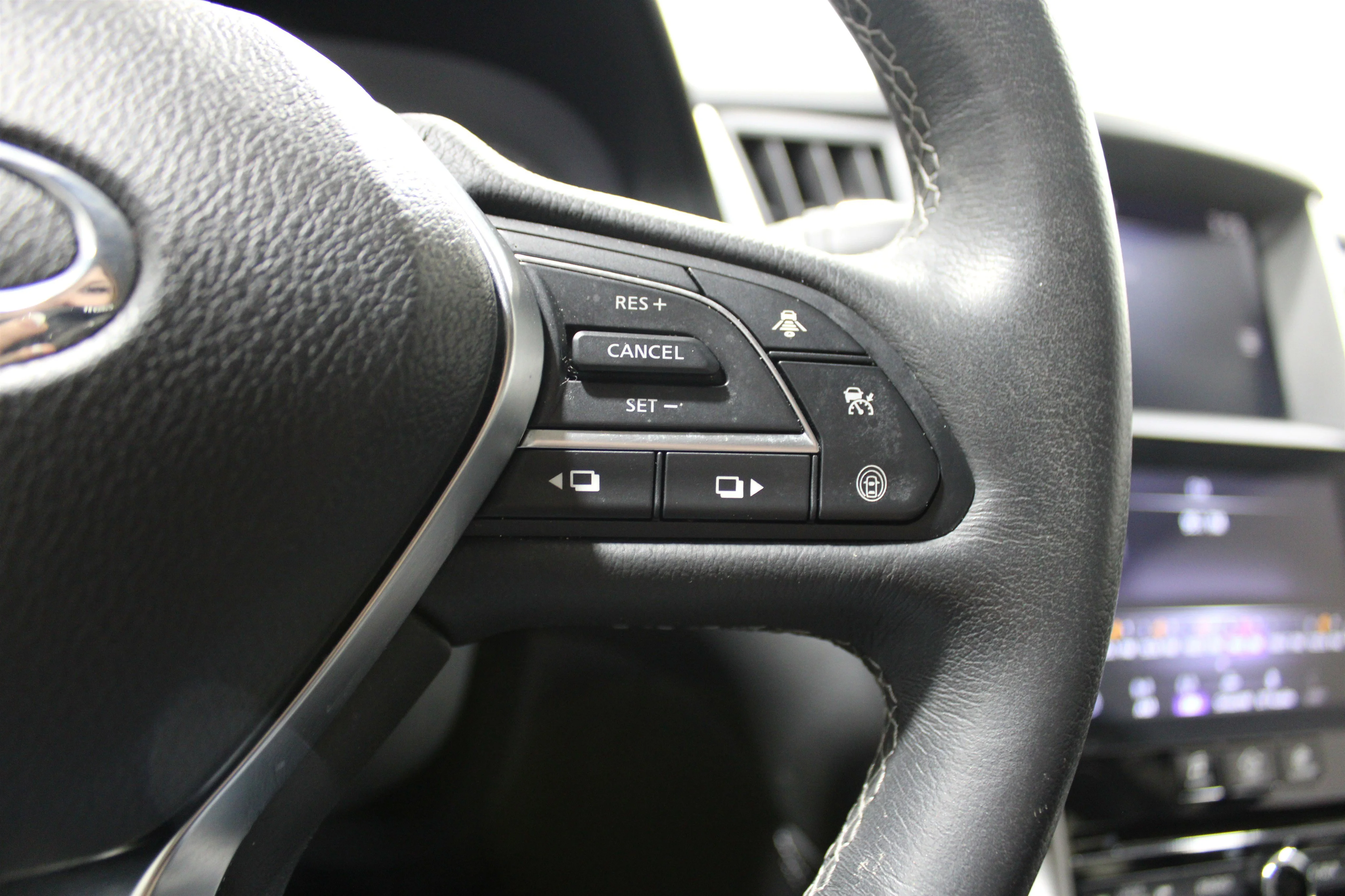 2023 INFINITI Q50 LUXE - Photo 11