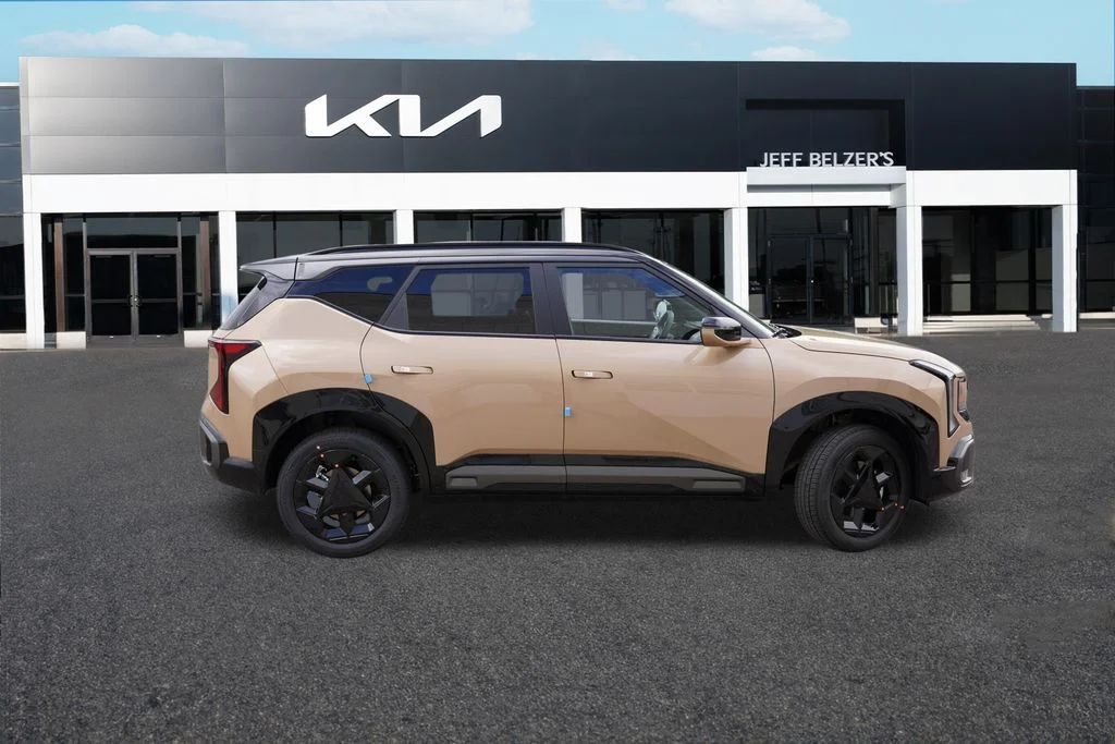 New 2027 Terrain Brown / Black Roof Kia X-Line S image 2