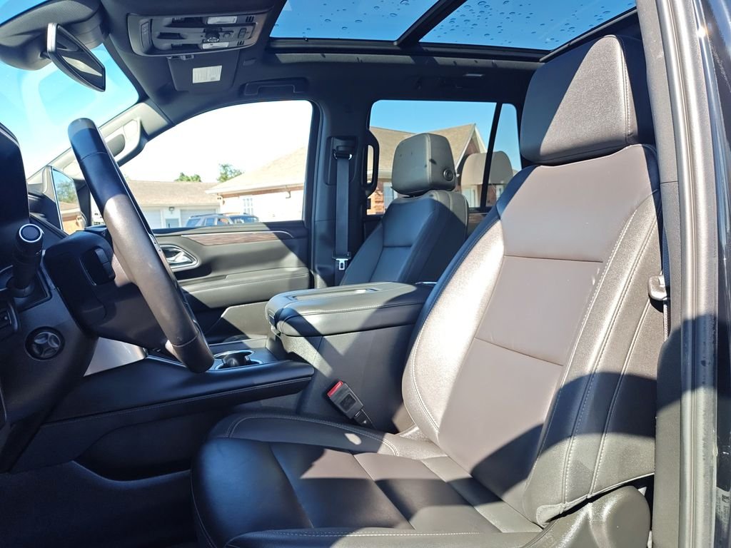 Used 2024 Black Chevrolet Z71 image 13