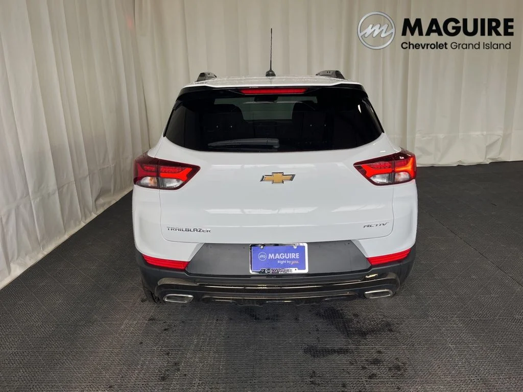 Used 2023 White Chevrolet ACTIV image 27