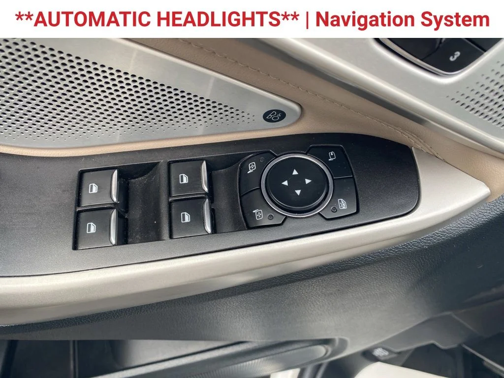 Used 2023 White Ford Limited image 13