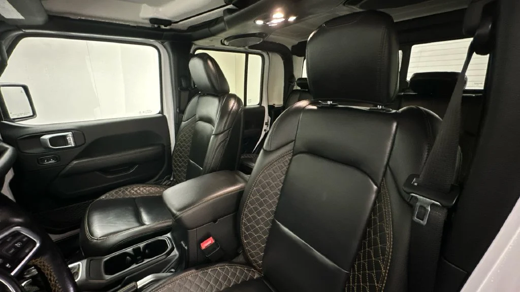 Used 2021 White Jeep High Altitude image 9