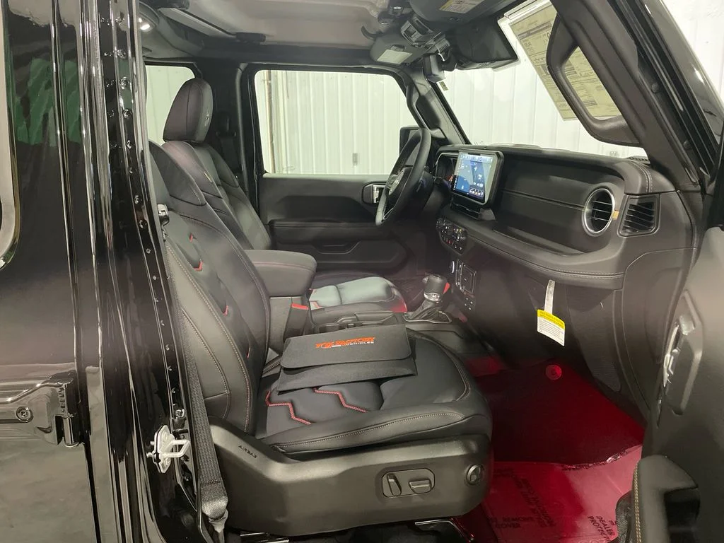 2025 Jeep Gladiator Sport S - Photo 37