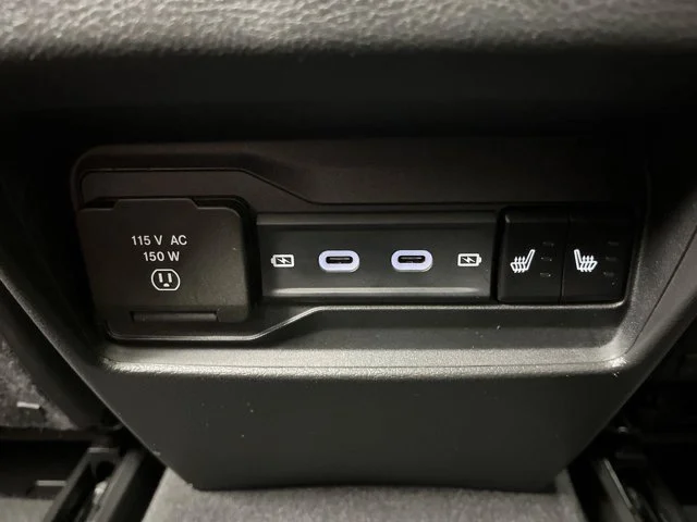 Used 2026 Diamond Black Crystal Pearlcoat Jeep Limited Reserve image 14