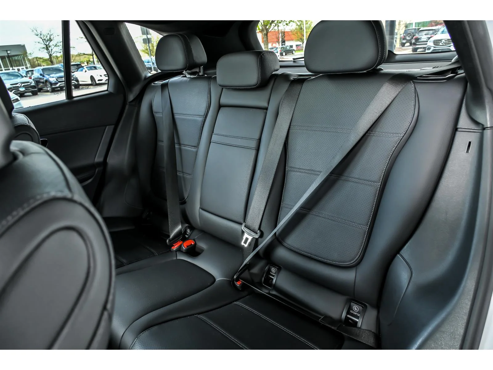 Used 2023 Silver Mercedes-Benz GLC 300 4MATIC® image 14