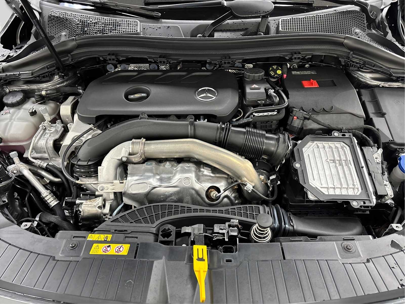 Used 2026 Mountain Grey Metallic Mercedes-Benz GLA 250 image 14