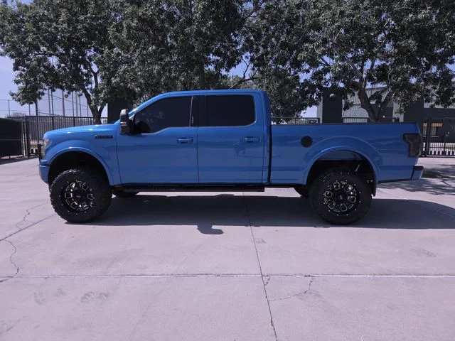 Used 2020 Blue Ford XLT image 4