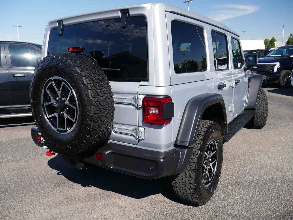 Used 2024 Silver Jeep Rubicon image 24