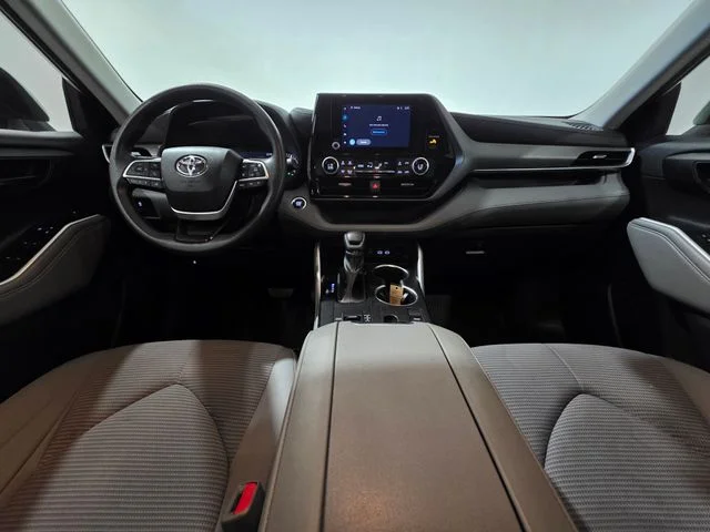 Used 2023 Beige Toyota L image 14