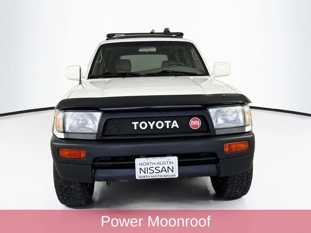 Used 1997  Toyota SR5 image 2