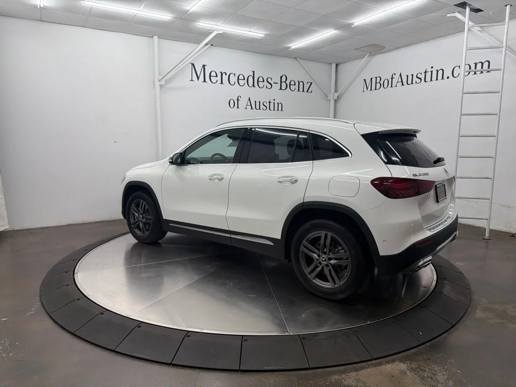New 2026 White Mercedes-Benz GLA 250 image 5