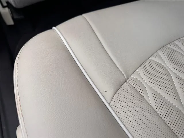 Used 2023 Red Buick Avenir image 18