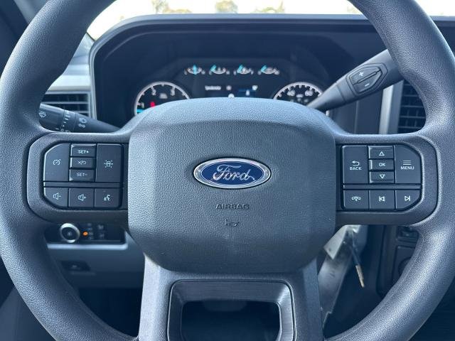New 2024 Oxford White Ford F-450® XL image 42