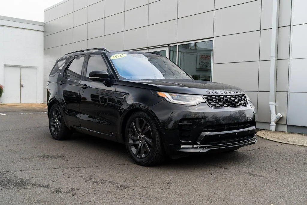 Used 2021 Black Land Rover S R-Dynamic image 31