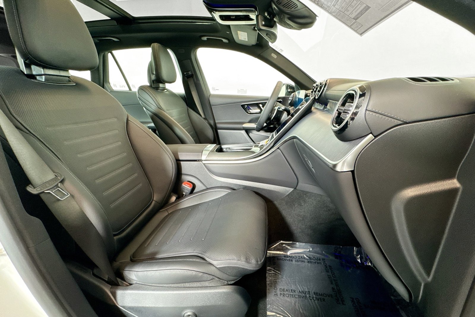 New 2026 Polar White Mercedes-Benz AMG® GLC 43 image 26