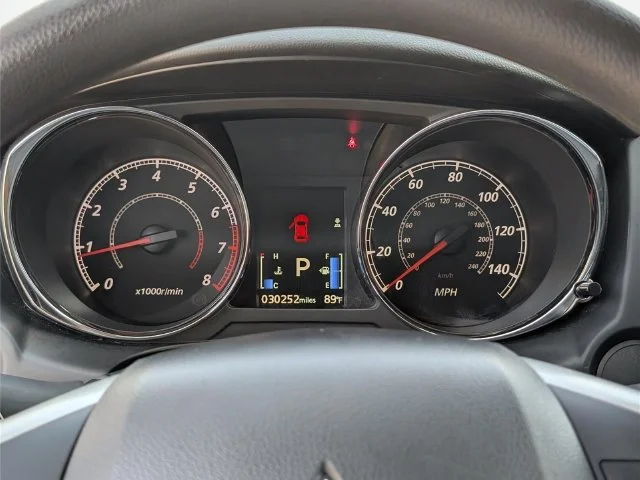Used 2024 Silver Mitsubishi S image 23