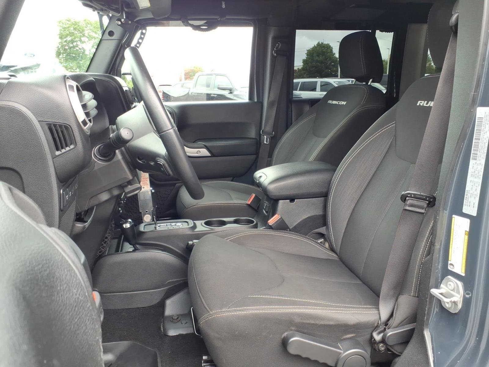 Used 2017 Granite Crystal Metallic Clearcoat Jeep Rubicon image 20