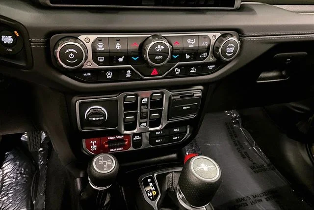 2025 Jeep Gladiator Mojave X - Photo 29