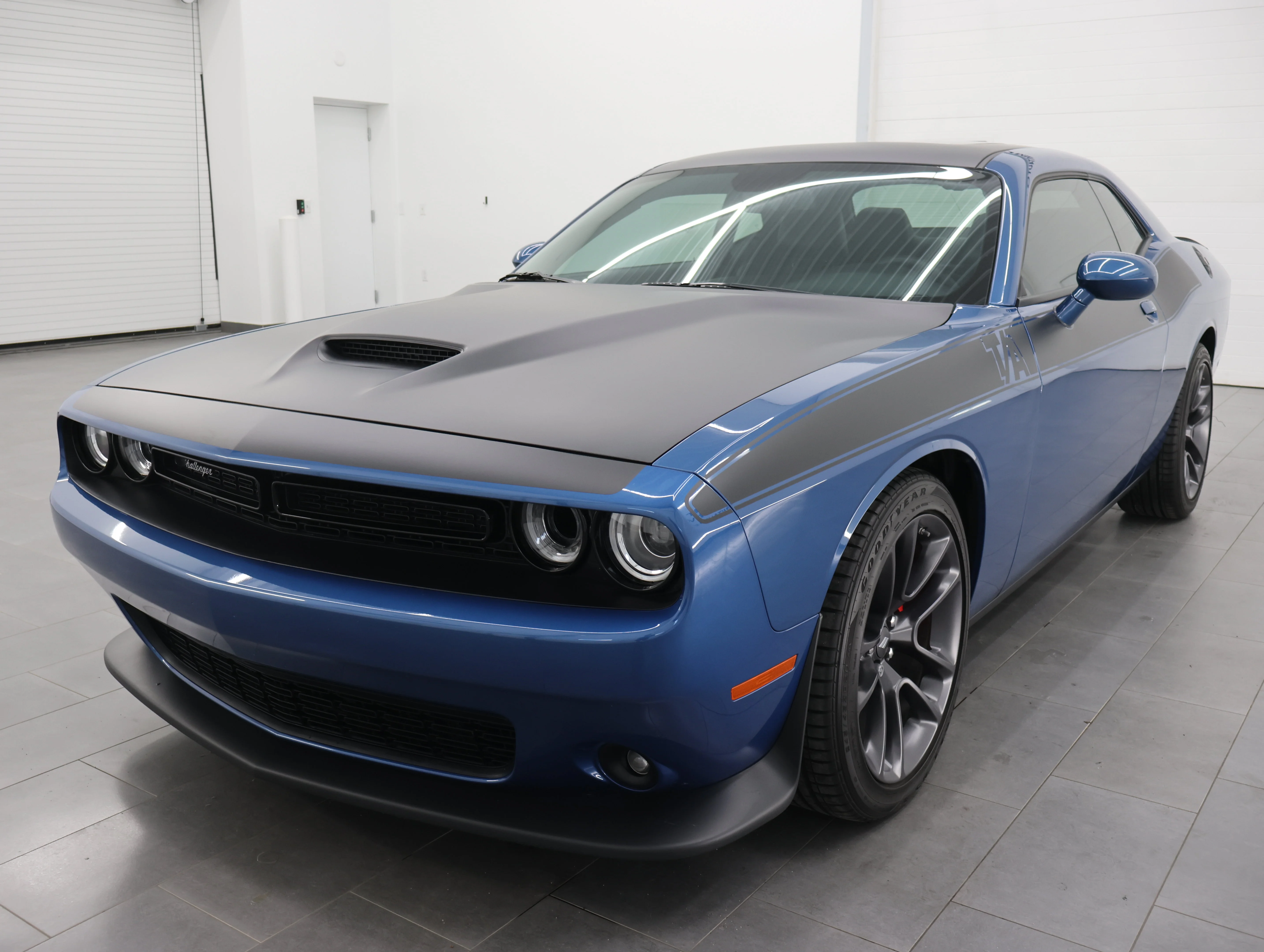 Used 2022 Frostbite Dodge R/T image 7