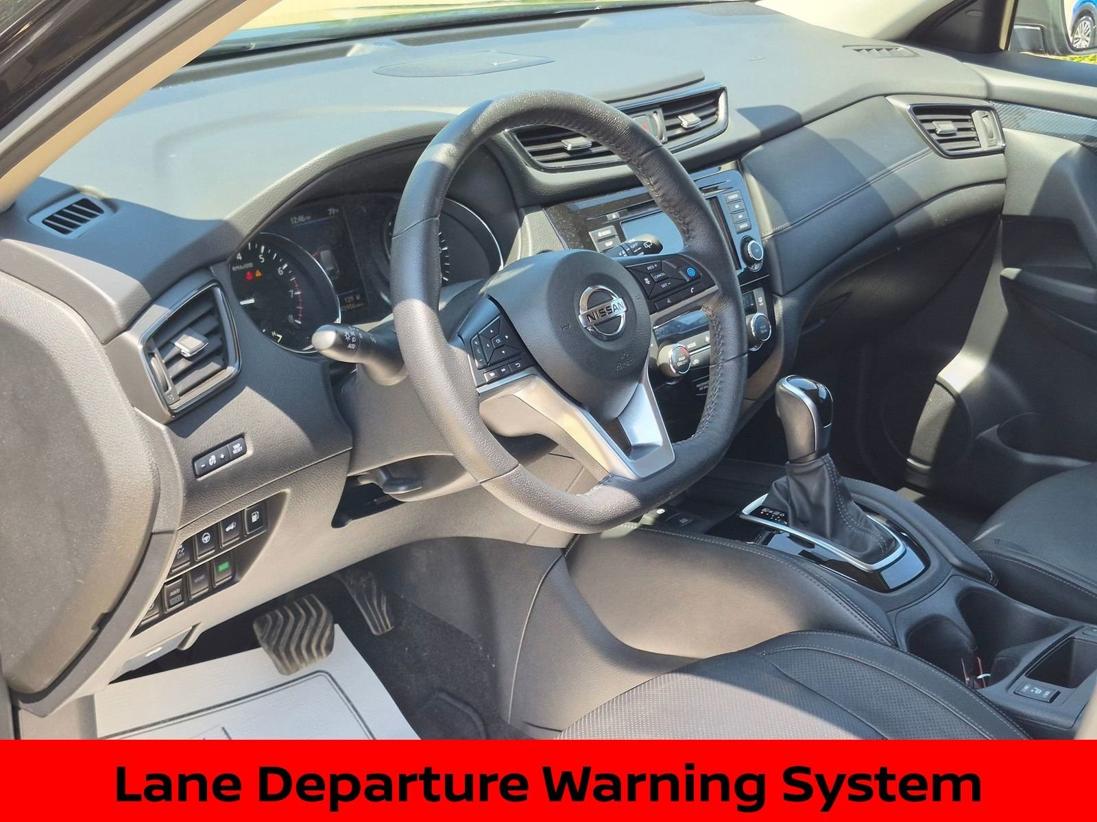 Certified Used 2020 Magnetic Black Pearl Nissan SL image 15
