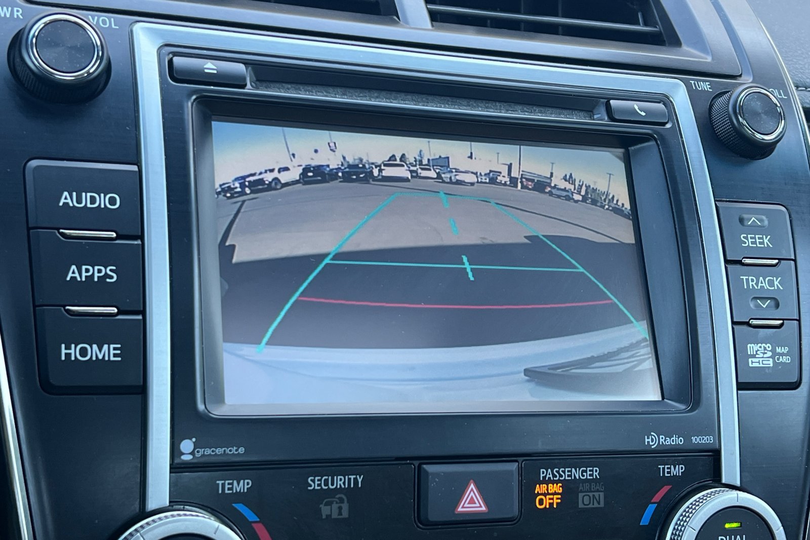 Used 2014 Super White Toyota L image 18