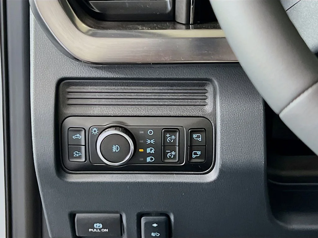 New 2026 Avalanche Ford Lariat image 19