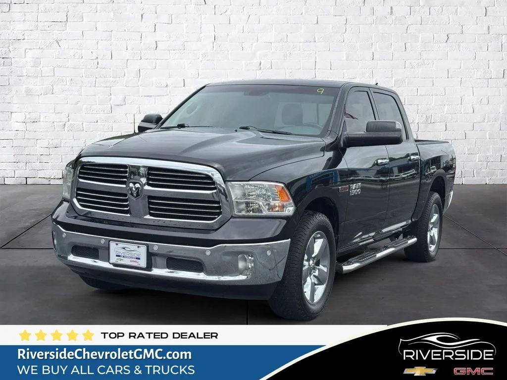 2016 RAM 1500 Big Horn 4x4 Crew Cab 5'7's photo